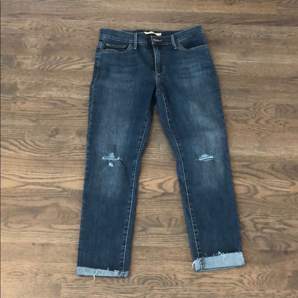 Women’s Levi slimming skinny jeans